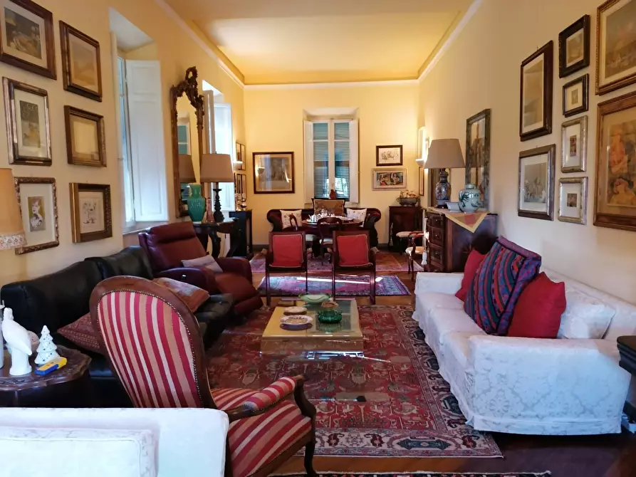 casa indipendente in vendita a Carrara