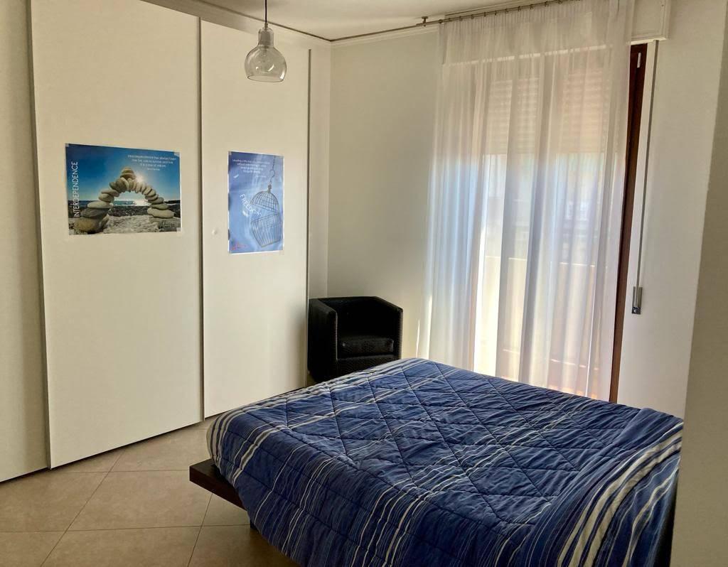 appartamento in vendita a Carrara in zona Marina di Carrara