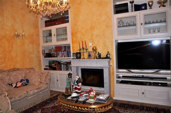 casa indipendente in vendita a Carrara in zona Bonascola