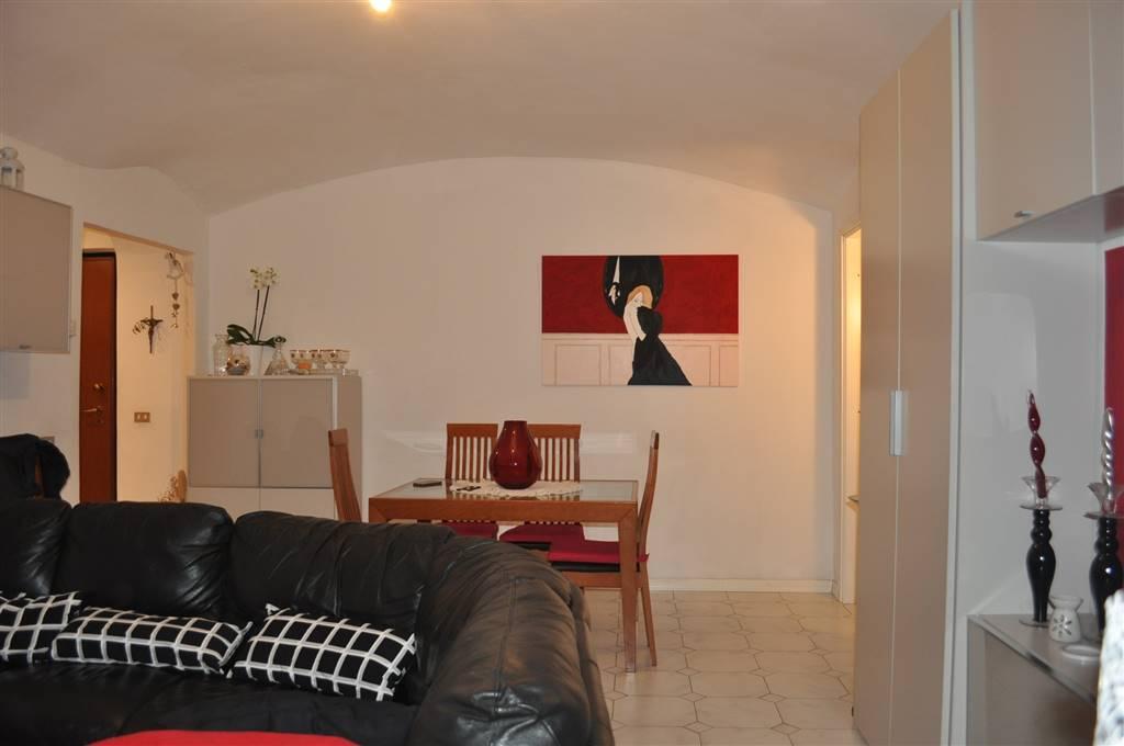 appartamento in vendita a Carrara in zona Avenza