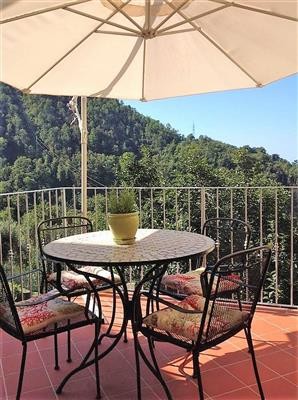 casa indipendente in vendita a Carrara