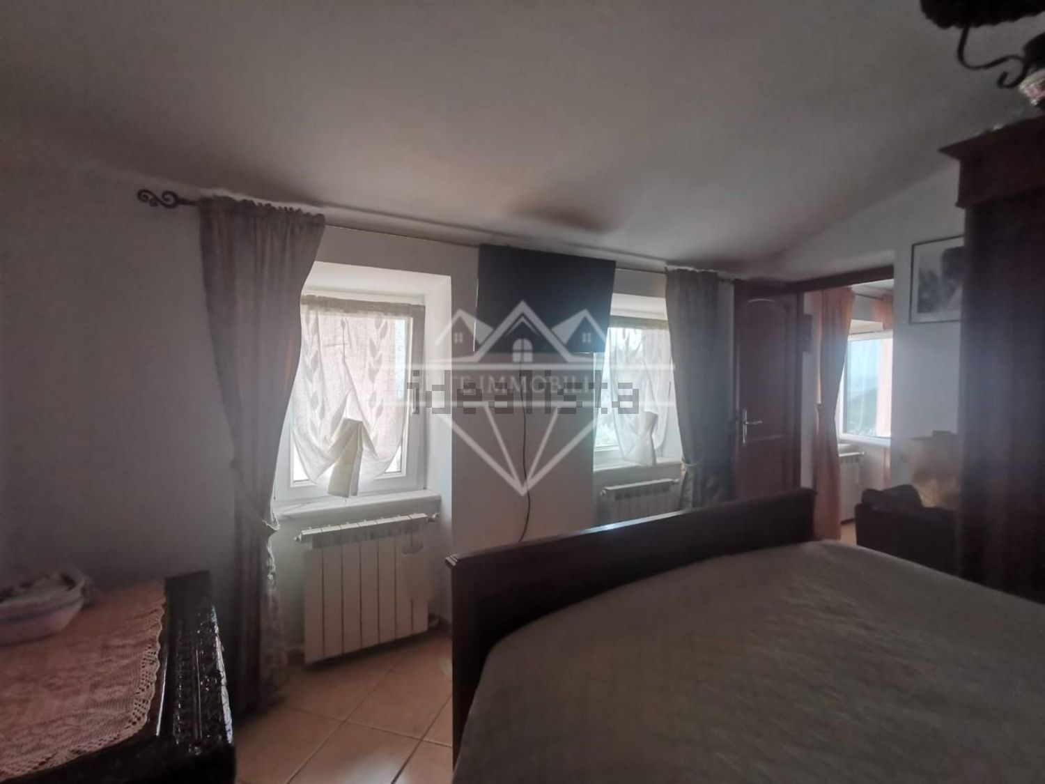 casa semindipendente in vendita a Carrara in zona Fontia