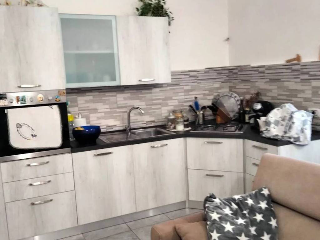 appartamento in vendita a Carrara in zona Nazzano