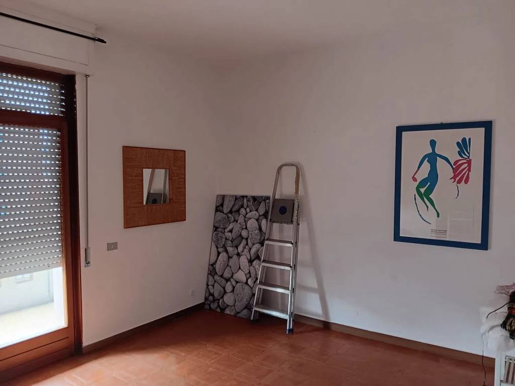 appartamento in vendita a Carrara in zona Avenza