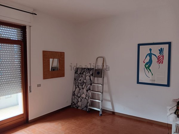 appartamento in vendita a Carrara in zona Avenza