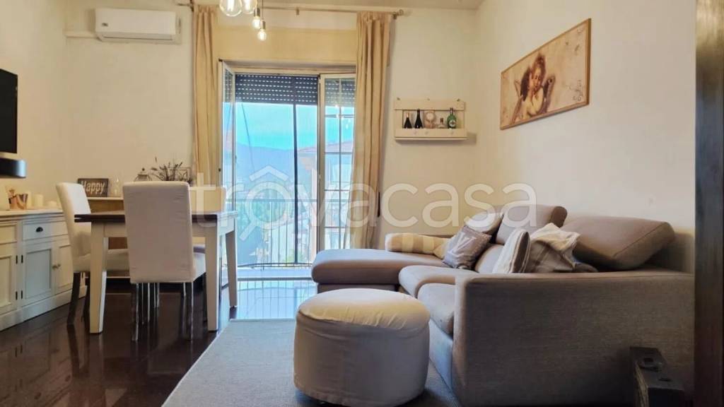 appartamento in vendita a Carrara in zona Fossone