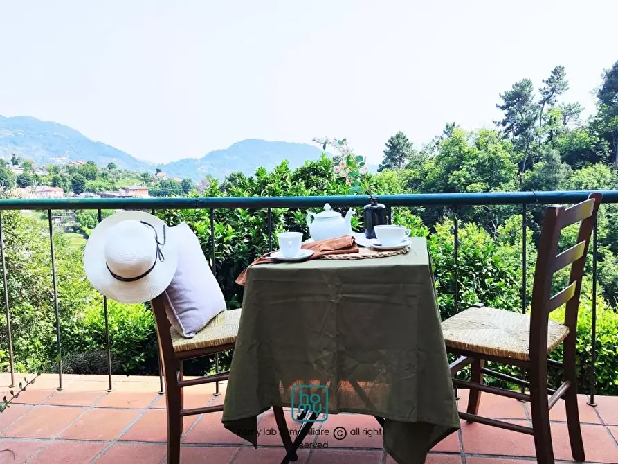 casa indipendente in vendita a Carrara in zona Sorgnano
