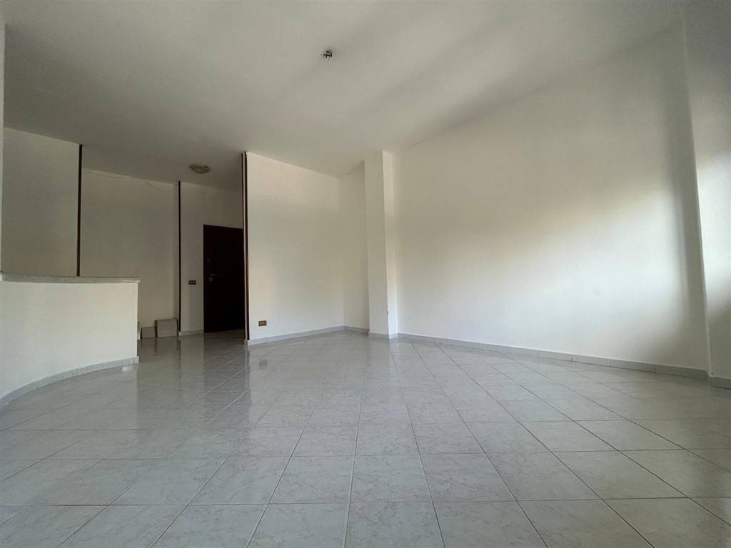 appartamento in vendita a Carrara in zona Avenza