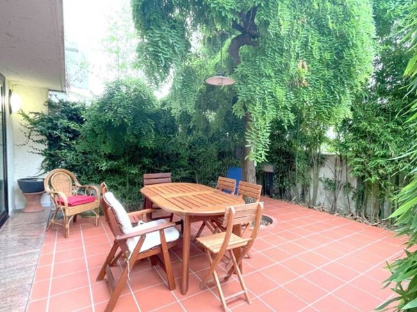 casa indipendente in vendita a Carrara in zona Marina di Carrara