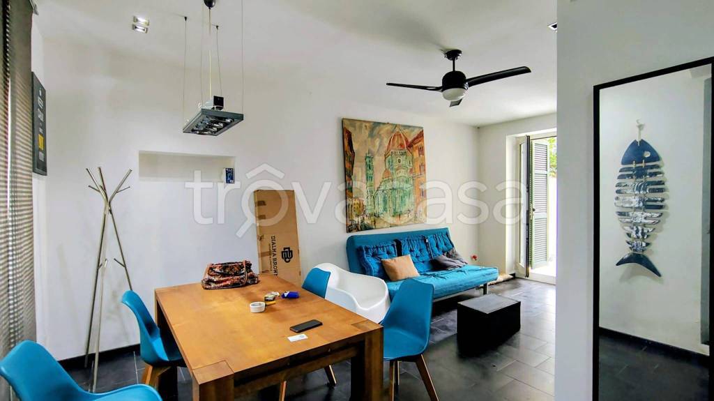 casa indipendente in vendita a Carrara in zona Marina di Carrara