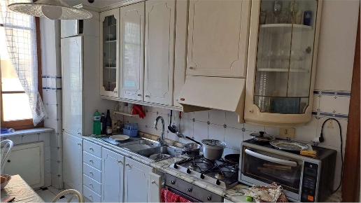 appartamento in vendita a Carrara in zona Centro Città