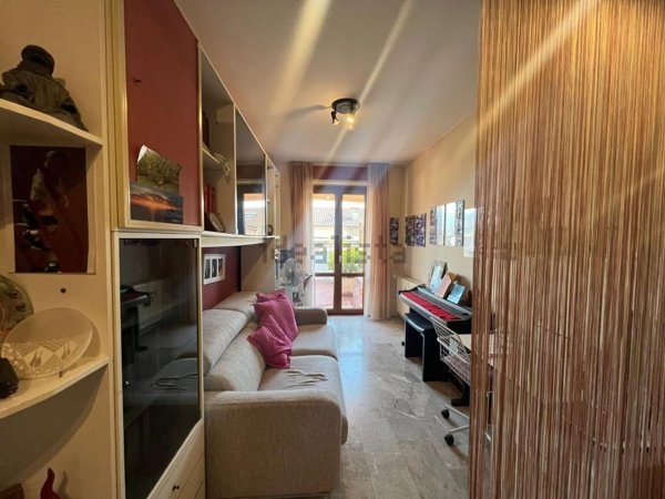 appartamento in vendita a Carrara in zona Marina di Carrara