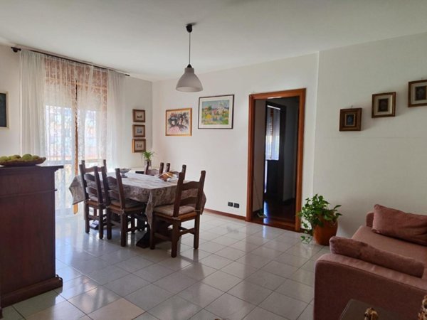 appartamento in vendita a Carrara in zona Marasio