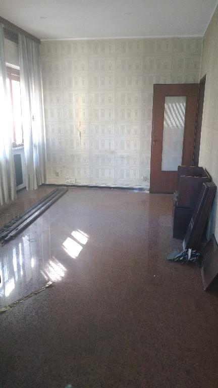appartamento in vendita a Carrara in zona Marina di Carrara
