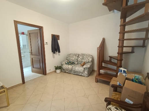 casa indipendente in vendita a Carrara in zona Gragnana