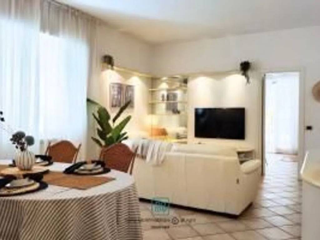 appartamento in vendita a Carrara in zona Marina di Carrara