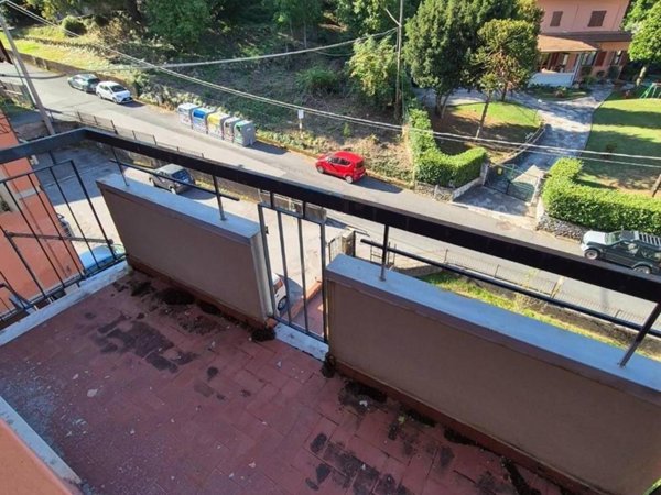 appartamento in vendita a Carrara in zona Codena