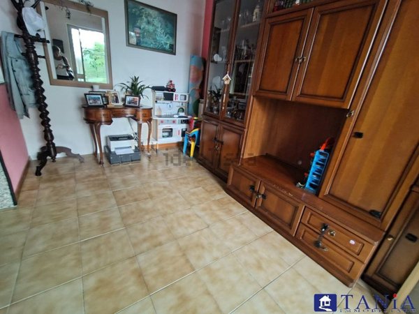 casa semindipendente in vendita a Carrara in zona Marina di Carrara