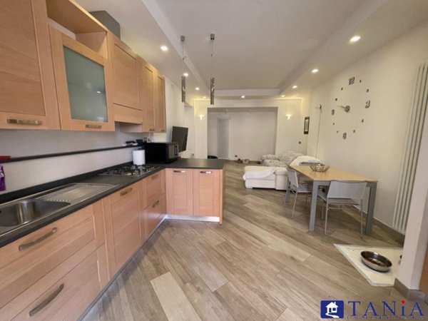 appartamento in vendita a Carrara in zona Marina di Carrara