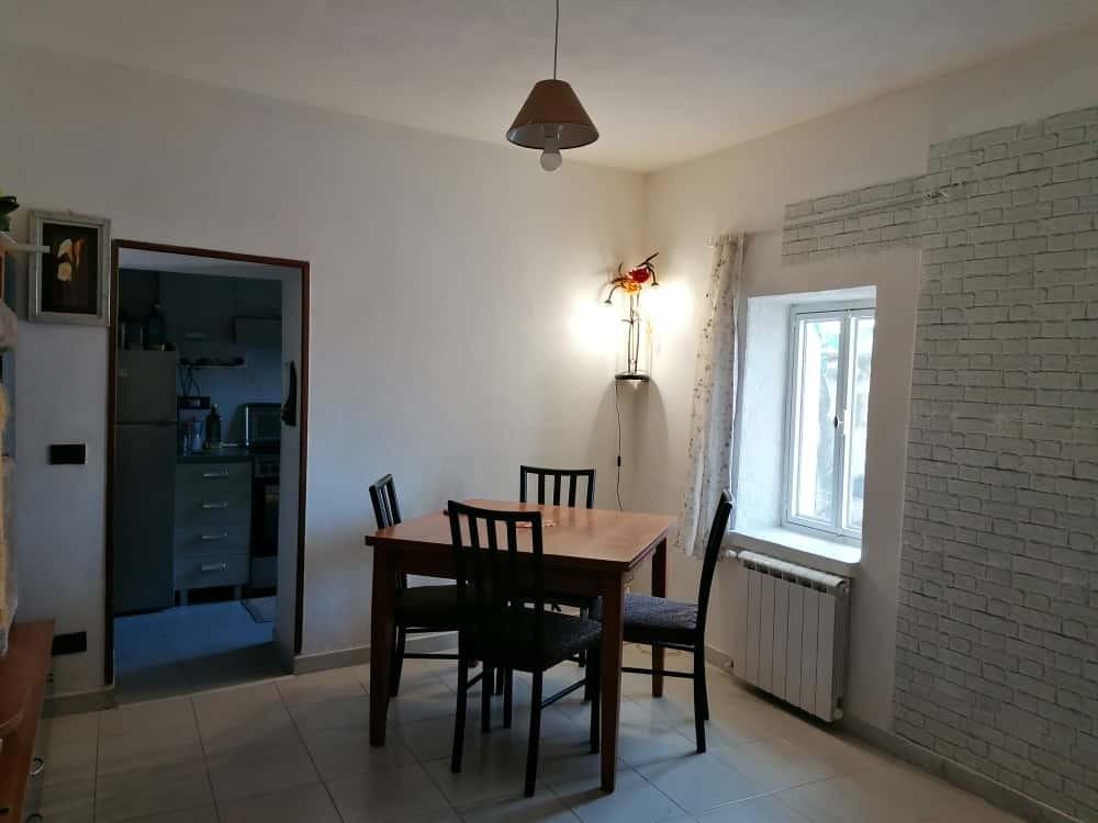 appartamento in vendita a Carrara in zona Centro Città