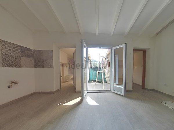 appartamento in vendita a Carrara in zona Centro Città