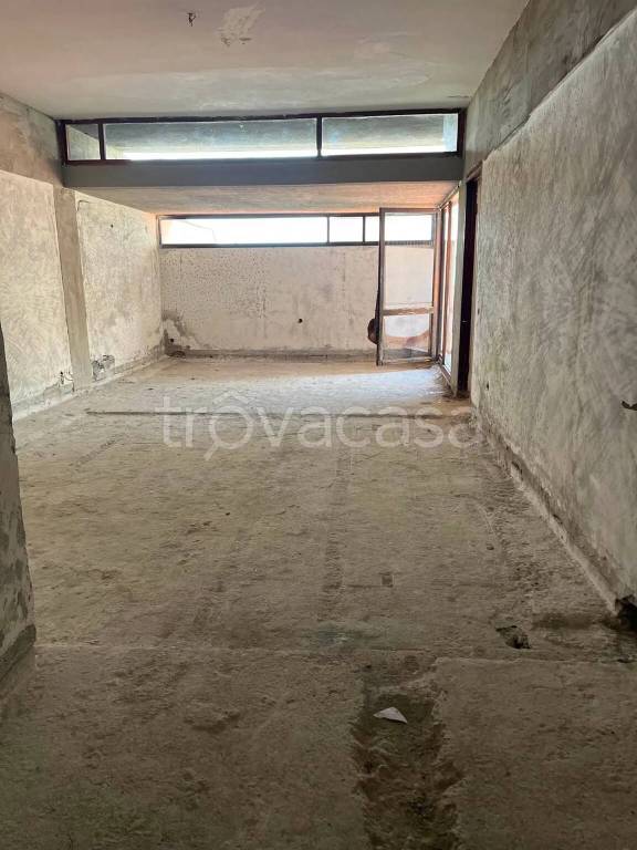 appartamento in vendita a Carrara in zona Stadio
