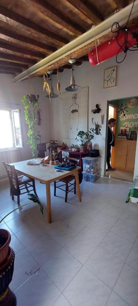 appartamento in vendita a Carrara in zona Centro Città