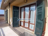 appartamento in vendita a Carrara in zona Marina di Carrara