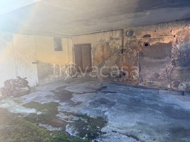 appartamento in vendita a Carrara in zona Gragnana