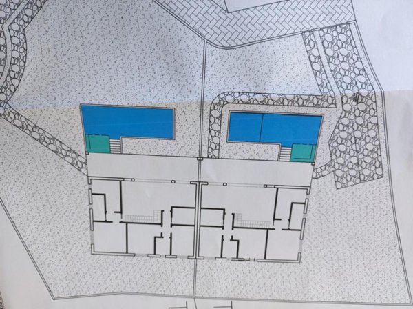 casa indipendente in vendita a Carrara in zona Avenza