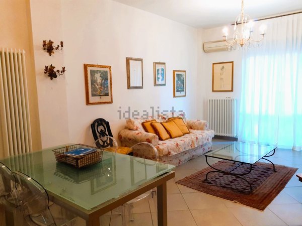 appartamento in vendita a Carrara in zona Avenza
