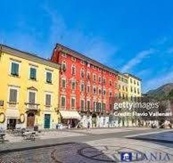 casa indipendente in vendita a Carrara in zona Marina di Carrara