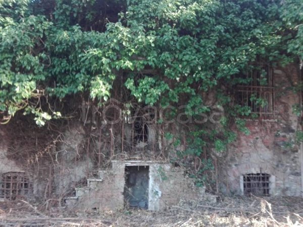 casa indipendente in vendita a Carrara in zona Marina di Carrara