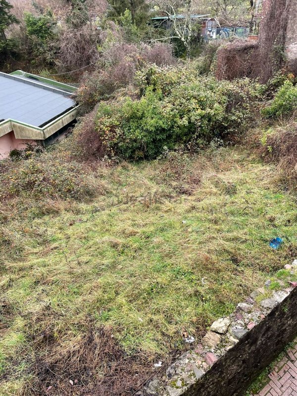 casa indipendente in vendita a Carrara in zona Castelpoggio