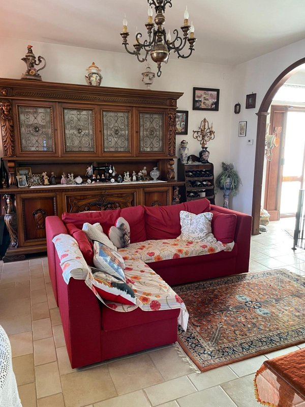 casa indipendente in vendita a Carrara in zona Fontia