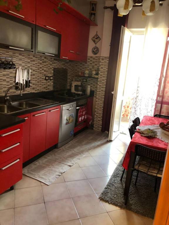 appartamento in vendita a Carrara in zona Marina di Carrara