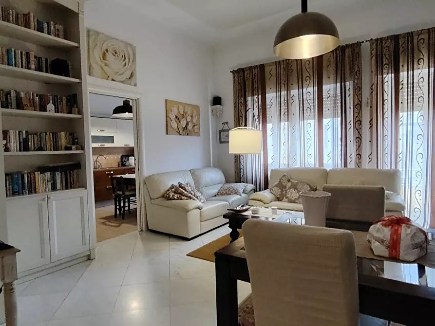 appartamento in vendita a Carrara in zona Centro Città
