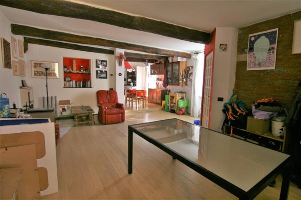 appartamento in vendita a Carrara in zona Centro Città