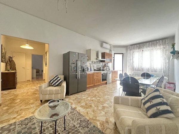 appartamento in vendita a Carrara in zona Centro Città