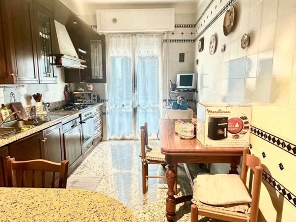 appartamento in vendita a Carrara in zona Marina di Carrara