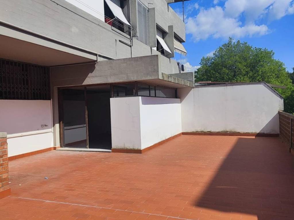 appartamento in vendita a Carrara in zona Stadio