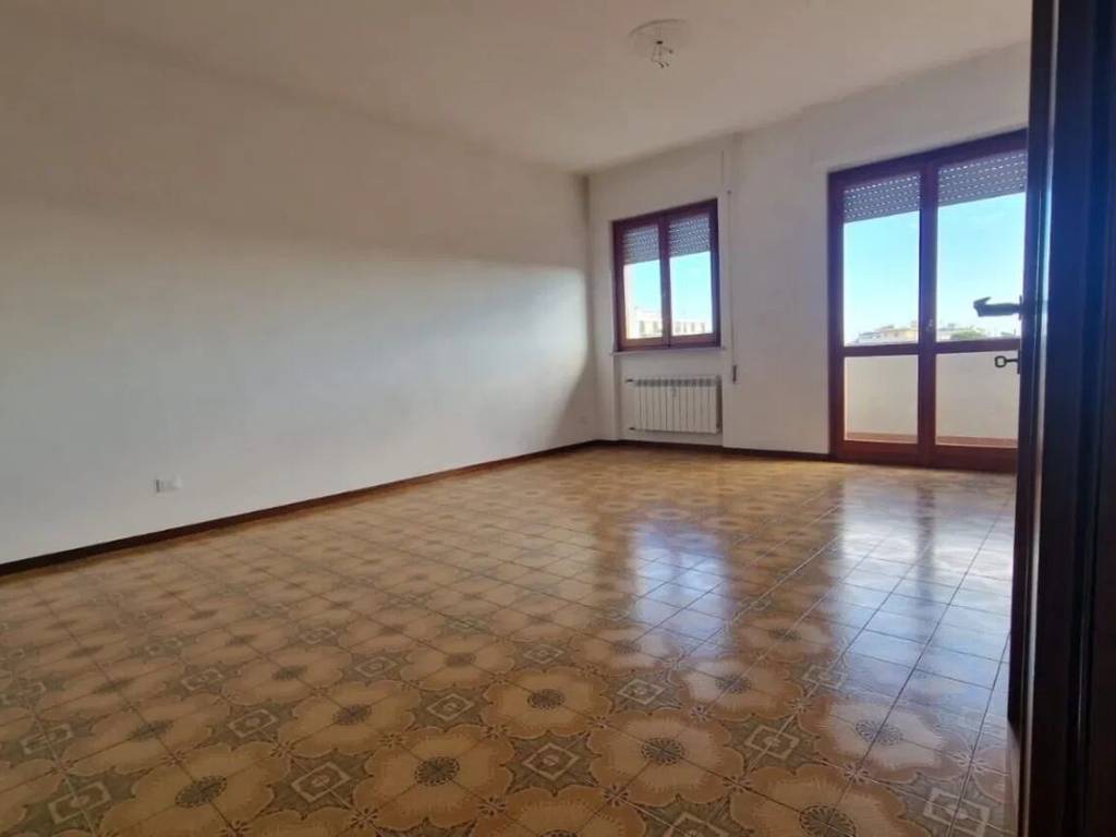appartamento in vendita a Carrara in zona Marina di Carrara