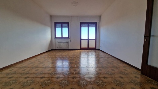 appartamento in vendita a Carrara in zona Marina di Carrara