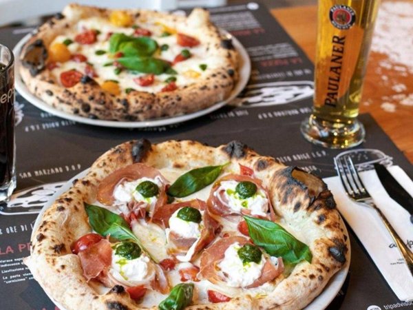 negozio in vendita a Carrara in zona Bonascola