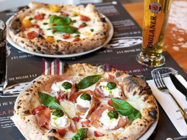 negozio in vendita a Carrara in zona Avenza