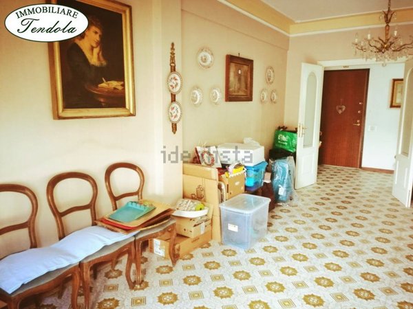 appartamento in vendita a Carrara in zona Marina di Carrara