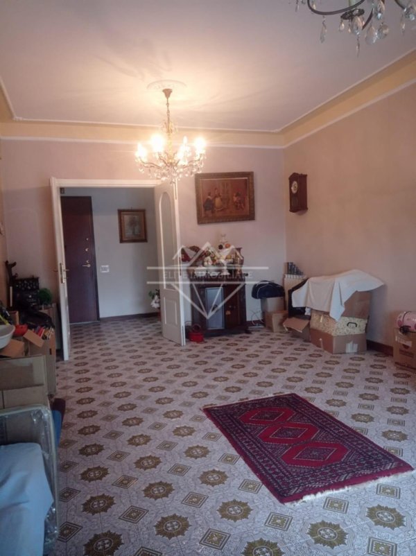 appartamento in vendita a Carrara in zona Marina di Carrara