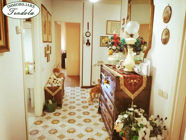 appartamento in vendita a Carrara in zona Marina di Carrara