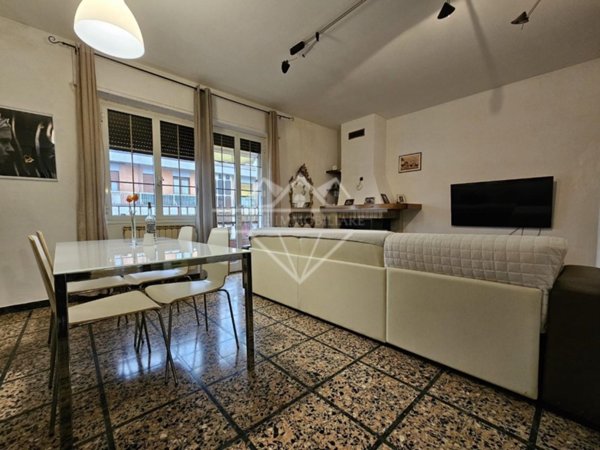 appartamento in vendita a Carrara in zona Avenza