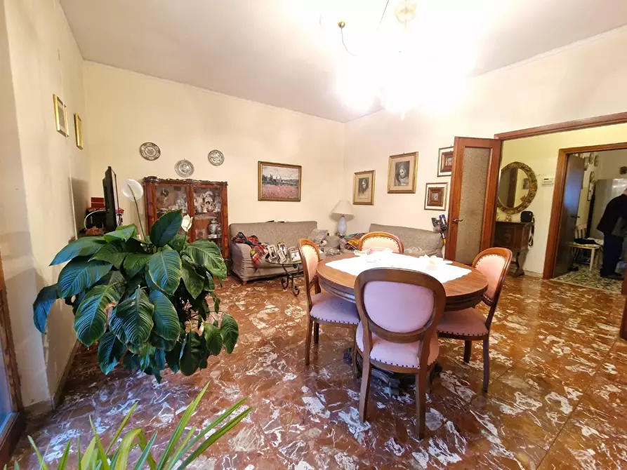 appartamento in vendita a Carrara in zona Centro Città